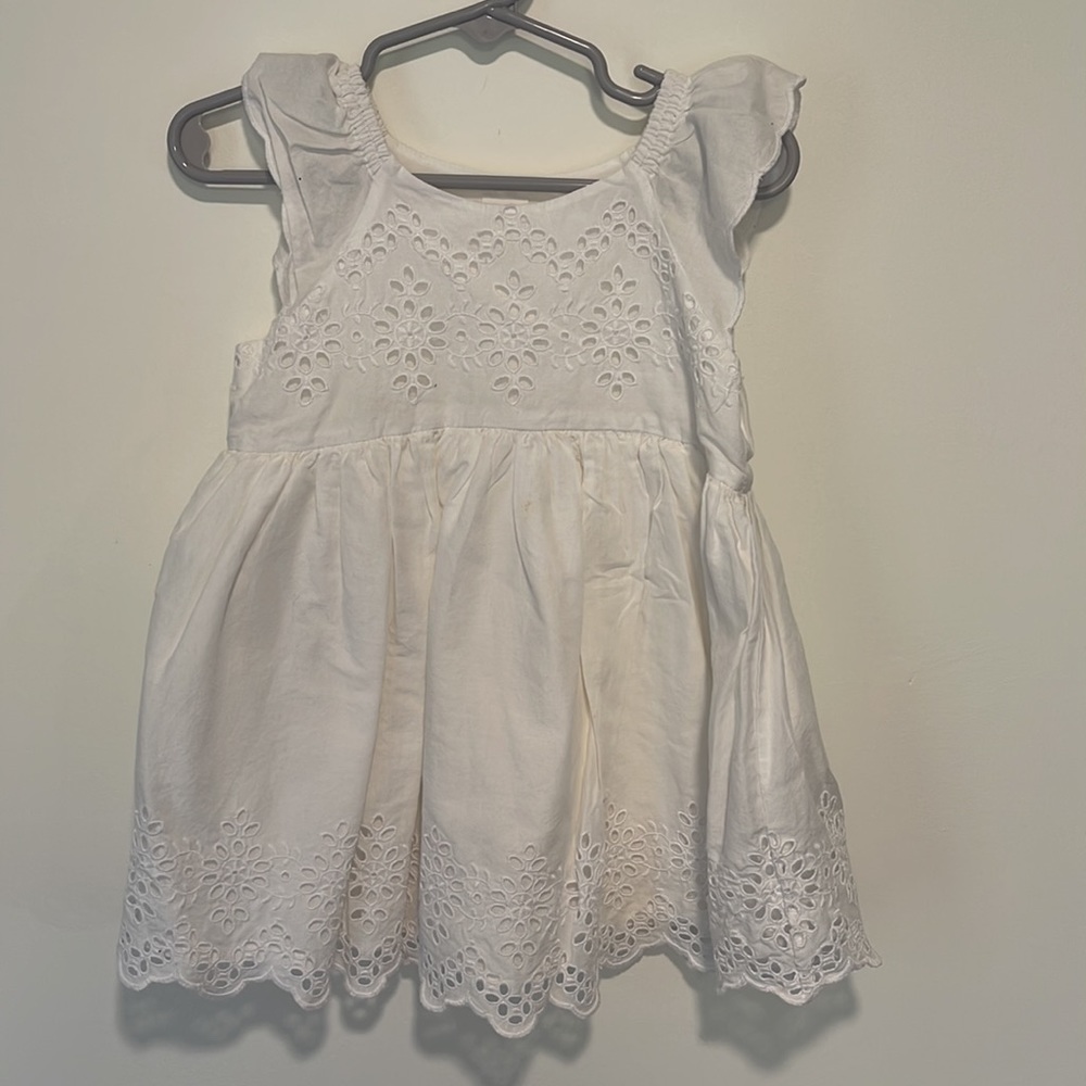 GAP Eyelet Dress in Excellent Condition